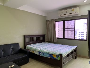 For rent at Saranjai Mansion Type Studio 35 Sq.m 15,000THB/Month Fully furnished