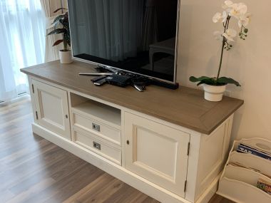 For rant and For sale at The Room 62 sale 9,900,00 THB Transfer 50/50 2 Bedroom 2 Bathroom Rent 39,000 THB/month Fully furnished