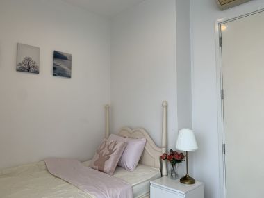 For rant and For sale at The Room 62 sale 9,900,00 THB Transfer 50/50 2 Bedroom 2 Bathroom Rent 39,000 THB/month Fully furnished