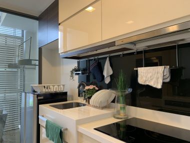 For rant and For sale at The Room 62 sale 9,900,00 THB Transfer 50/50 2 Bedroom 2 Bathroom Rent 39,000 THB/month Fully furnished