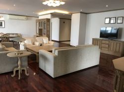 For Rent! at D.S. Tower 1 Sukhumvit 33 3 Bedroom 3 Bathroom 65,000 THB/Month Fully furnished (PROP000161)