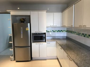 For Rent! at D.S. Tower 1 Sukhumvit 33 3 Bedroom 3 Bathroom 65,000 THB/Month Fully furnished (PROP000161)