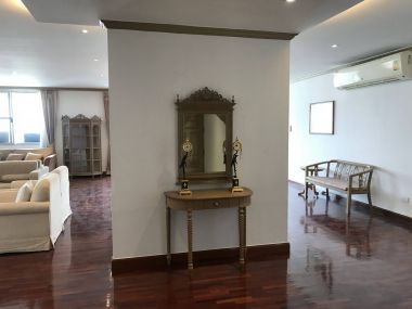 For Rent! at D.S. Tower 1 Sukhumvit 33 3 Bedroom 3 Bathroom 65,000 THB/Month Fully furnished (PROP000161)