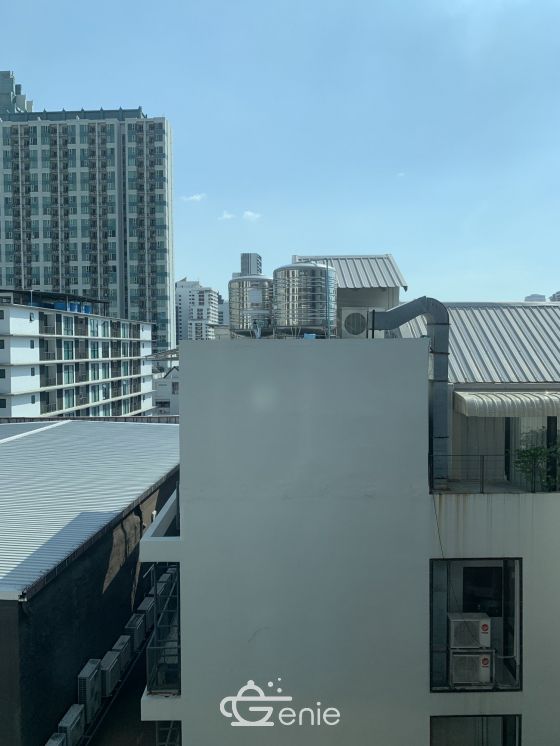 ปล่อยเช่า! D25 Thonglor ในราคาเพียง 18,000 บาท/เดือน 1 ห้องนอน 1 ห้องน้ำ 45 ตรม. ห้องใหญ่อยู่สบาย ใกล้ BTS ทองหล่อ เฟอร์นิเจอร์ครบพร้อมเข้าอยู่