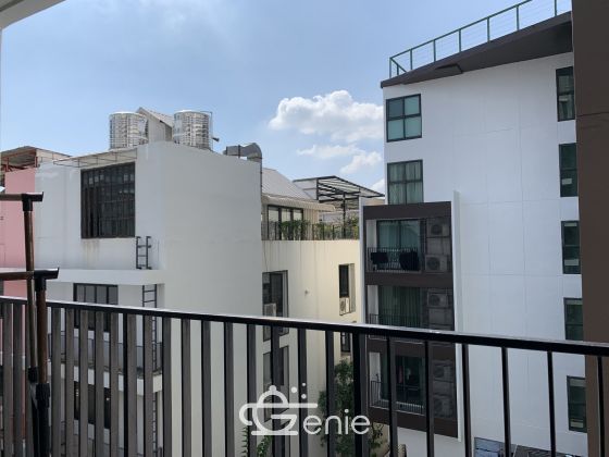 ปล่อยเช่า! D25 Thonglor ในราคาเพียง 35,000บาท/เดือน 2 ห้องนอน 2 ห้องน้ำ 70 ตรม. ห้องใหญ่อยู่สบาย ใกล้ BTS ทองหล่อ เฟอร์นิเจอร์ครบพร้อมเข้าอยู่