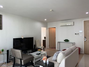For rent at D25 Thonglor 2 Bedroom 2 Bathroom Size 76 sqm. 8th Floor rental price 35,000 THB/month Fully furnished
