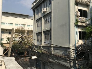 ** ปล่อยเช่าทาวน์เฮ้าส์ ** Ekkamai Villas ในราคาเพียง 50, 000บาท/เดือน 4ชั้น 5 ห้องนอน 5 ห้องน้ำ มีห้องแม่บ้าน ขนาด 24 ตรว. พื้นที่ใช้สอย 350 ตรม. เฟอร์นิเจอร์ครบพร้อมเข้าอยู่