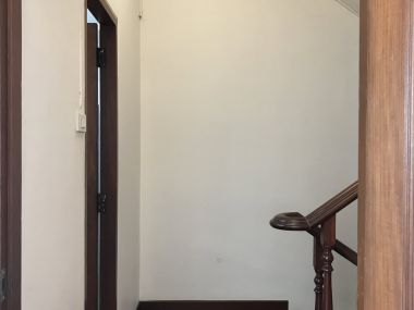 ** ปล่อยเช่าทาวน์เฮ้าส์ ** Ekkamai Villas ในราคาเพียง 50, 000บาท/เดือน 4ชั้น 5 ห้องนอน 5 ห้องน้ำ มีห้องแม่บ้าน ขนาด 24 ตรว. พื้นที่ใช้สอย 350 ตรม. เฟอร์นิเจอร์ครบพร้อมเข้าอยู่