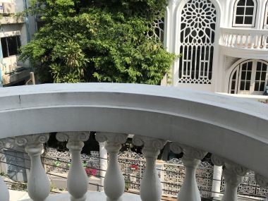 ** ปล่อยเช่าทาวน์เฮ้าส์ ** Ekkamai Villas ในราคาเพียง 50, 000บาท/เดือน 4ชั้น 5 ห้องนอน 5 ห้องน้ำ มีห้องแม่บ้าน ขนาด 24 ตรว. พื้นที่ใช้สอย 350 ตรม. เฟอร์นิเจอร์ครบพร้อมเข้าอยู่