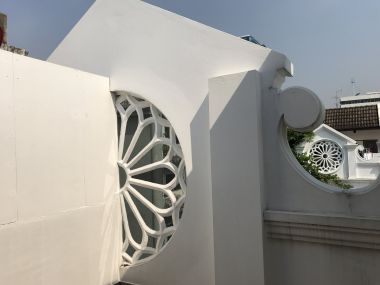 ** ปล่อยเช่าทาวน์เฮ้าส์ ** Ekkamai Villas ในราคาเพียง 50, 000บาท/เดือน 4ชั้น 5 ห้องนอน 5 ห้องน้ำ มีห้องแม่บ้าน ขนาด 24 ตรว. พื้นที่ใช้สอย 350 ตรม. เฟอร์นิเจอร์ครบพร้อมเข้าอยู่