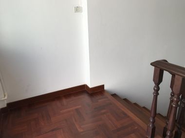 ** ปล่อยเช่าทาวน์เฮ้าส์ ** Ekkamai Villas ในราคาเพียง 50, 000บาท/เดือน 4ชั้น 5 ห้องนอน 5 ห้องน้ำ มีห้องแม่บ้าน ขนาด 24 ตรว. พื้นที่ใช้สอย 350 ตรม. เฟอร์นิเจอร์ครบพร้อมเข้าอยู่