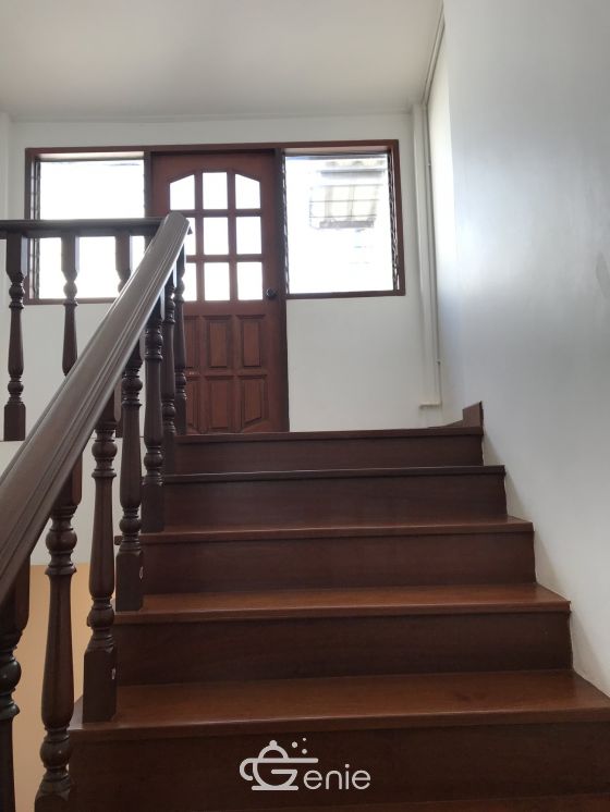 For rent! !! at Townhouse EKAMAI VILLA 50, 000THB/month 5 Bedroom 5 Bathroom Fully furnished