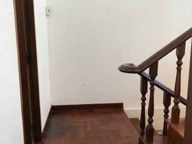 ** ปล่อยเช่าทาวน์เฮ้าส์ ** Ekkamai Villas ในราคาเพียง 50, 000บาท/เดือน 4ชั้น 5 ห้องนอน 5 ห้องน้ำ มีห้องแม่บ้าน ขนาด 24 ตรว. พื้นที่ใช้สอย 350 ตรม. เฟอร์นิเจอร์ครบพร้อมเข้าอยู่