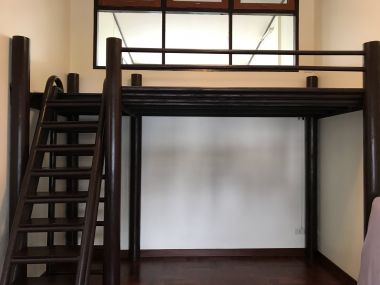 ** ปล่อยเช่าทาวน์เฮ้าส์ ** Ekkamai Villas ในราคาเพียง 50, 000บาท/เดือน 4ชั้น 5 ห้องนอน 5 ห้องน้ำ มีห้องแม่บ้าน ขนาด 24 ตรว. พื้นที่ใช้สอย 350 ตรม. เฟอร์นิเจอร์ครบพร้อมเข้าอยู่