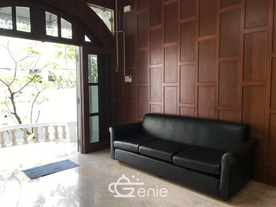 For rent! !! at Townhouse EKAMAI VILLA 50, 000THB/month 5 Bedroom 5 Bathroom Fully furnished