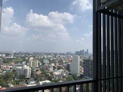 Brand new pet friendly unit for rent at Maru Ekkamai