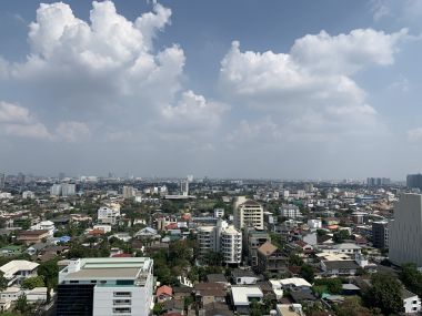 Brand new pet friendly unit for rent at Maru Ekkamai