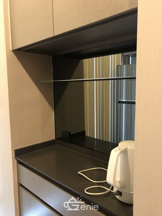 ปล่อยเช่า! The Room Sukhumvit 69 ในราคาเพียง 20,000 บาท/เดือน 1 ห้องนอน 1 ห้องน้ำ 35 ตรม. ห้องใหญ่อยู่สบาย ใกล้ BTS พระโขนง เฟอร์นิเจอร์ครบพร้อมเข้าอยู่ (ราคาต่อรองได้)