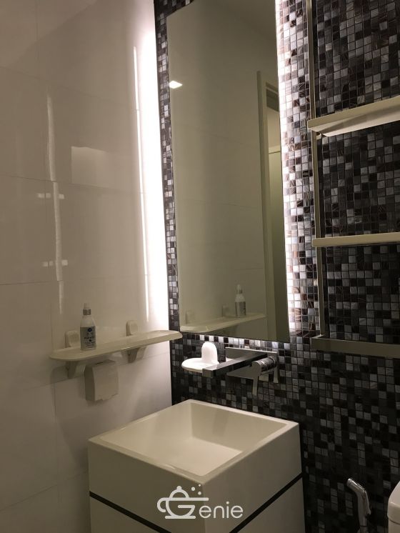 ปล่อยเช่า! The Room Sukhumvit 69 ในราคาเพียง 20,000 บาท/เดือน 1 ห้องนอน 1 ห้องน้ำ 35 ตรม. ห้องใหญ่อยู่สบาย ใกล้ BTS พระโขนง เฟอร์นิเจอร์ครบพร้อมเข้าอยู่ (ราคาต่อรองได้)