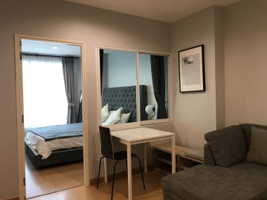 Life @Sukhumvit 65 ปล่อยเช่า ในราคาเพียง 19,000บาท/เดือน 1 ห้องนอน 1 ห้องน้ำ 42 ตรม. ใกล้ BTS พระโขนง เฟอร์นิเจอร์ครบพร้อมเข้าอยู่ (ราคาต่อรองได้)