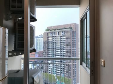 Life @Sukhumvit 65 ปล่อยเช่า ในราคาเพียง 19,000บาท/เดือน 1 ห้องนอน 1 ห้องน้ำ 42 ตรม. ใกล้ BTS พระโขนง เฟอร์นิเจอร์ครบพร้อมเข้าอยู่ (ราคาต่อรองได้)