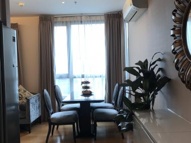 คอนโดให้เช่า H Sukhumvit 43 ในราคาเพียง 40,000บาท/เดือน ชั้นสูง++ วิวสวย 2 ห้องนอน 60 ตรม. ใกล้ BTS Asoke เฟอร์นิเจอร์ครบพร้อมเข้าอยู่