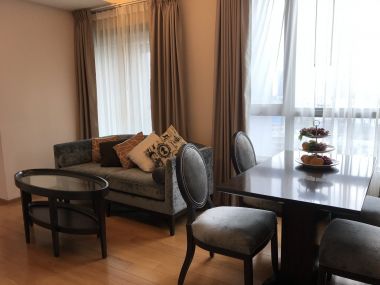คอนโดให้เช่า H Sukhumvit 43 ในราคาเพียง 40,000บาท/เดือน ชั้นสูง++ วิวสวย 2 ห้องนอน 60 ตรม. ใกล้ BTS Asoke เฟอร์นิเจอร์ครบพร้อมเข้าอยู่