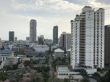 คอนโดให้เช่า H Sukhumvit 43 ในราคาเพียง 40,000บาท/เดือน ชั้นสูง++ วิวสวย 2 ห้องนอน 60 ตรม. ใกล้ BTS Asoke เฟอร์นิเจอร์ครบพร้อมเข้าอยู่