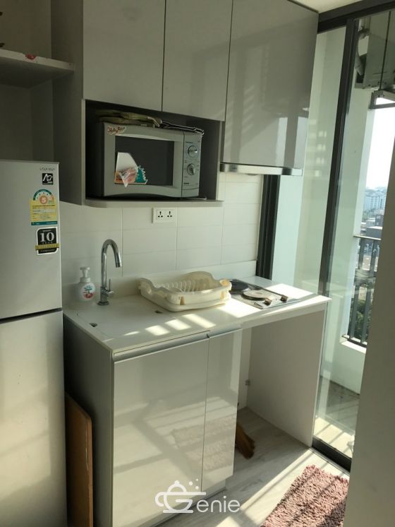 Ideo Mobi Sukhumvit next to Onnut BTS Station only 1 minute walk, ONLY 9,000 Baht, 6months-1year contract
