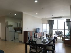 Apartment for rent at The Waterford Diamond Size 147 sqm. 45th Floor 3 Bedroom 3 Bathroom 48,000THB/month Fully furnished