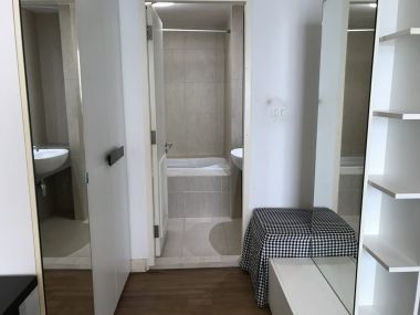 ปล่อยเช่า! The Clover ในราคาเพียง 20,000 บาท/เดือน 1 ห้องนอน 1 ห้องน้ำ 30ตรม. ใกล้ BTS ทองหล่อ เฟอร์นิเจอร์ครบพร้อมเข้าอยู่ PROP000167