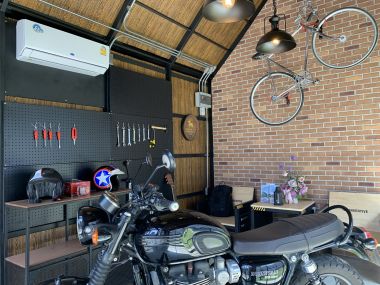 "Knock Garage" type, suitable as a garage with a ready-to-maintain part or a DIY room to replace the addition of a house