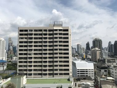 Pet friendly 3Bed 3Bath at The Madison Sukhumvit 41 for Sale and Rent