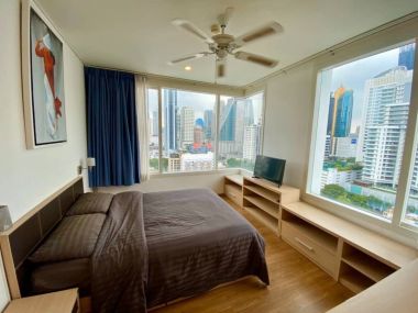 Wind Sukhimvit 23  Sale with tenant