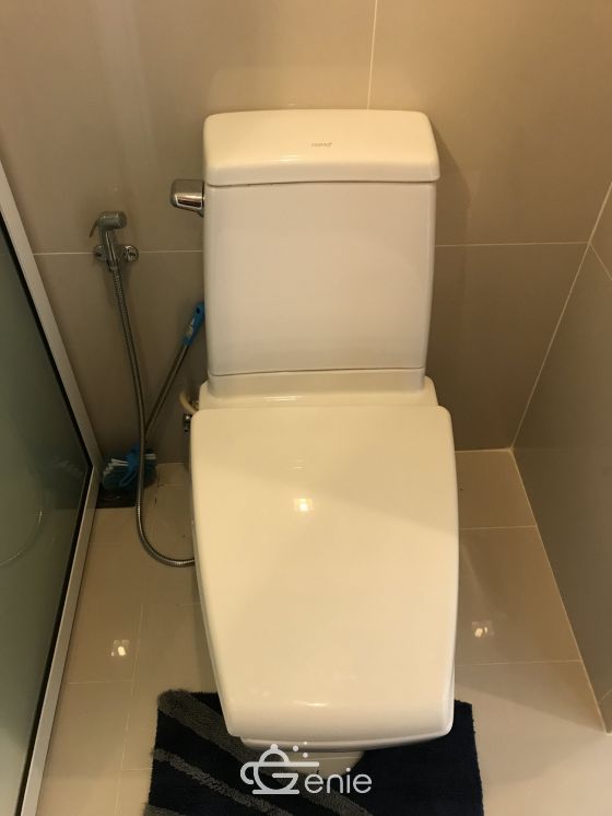 For rent!!! at Rhythm Sukhumvit 50 1 Bedroom 1 Bathroom 18, 000/month Fully furnished (can negotiate )