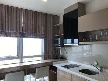 For rent!!! at Rhythm Sukhumvit 50 1 Bedroom 1 Bathroom 18, 000/month Fully furnished (can negotiate )