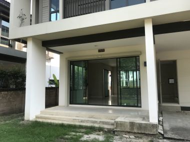 Detached house, good quality.