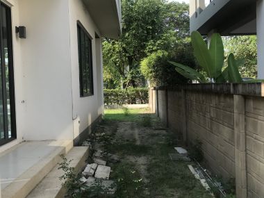 Detached house, good quality.