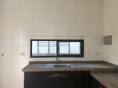 Detached house, good quality.