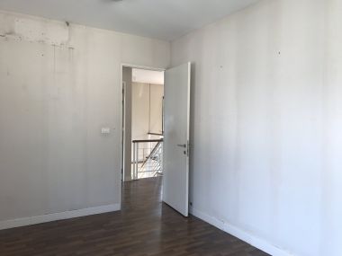 Detached house, good quality.