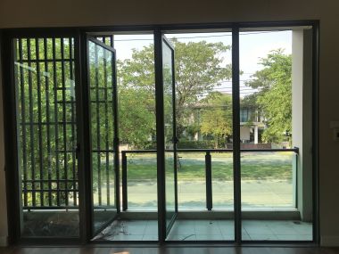 Detached house, good quality.