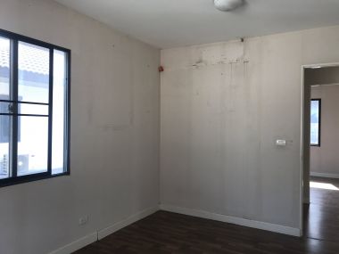 Detached house, good quality.