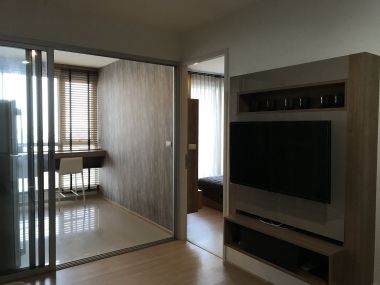 For rent! !! at Rhythm Sukhumvit 50 1 Bedroom 1 Bathroom 30, 000/month Fully furnished (can negotiate )