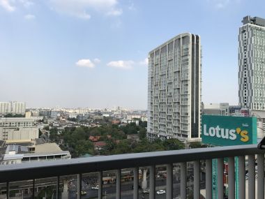 For rent! !! at Rhythm Sukhumvit 50 1 Bedroom 1 Bathroom 30, 000/month Fully furnished (can negotiate )