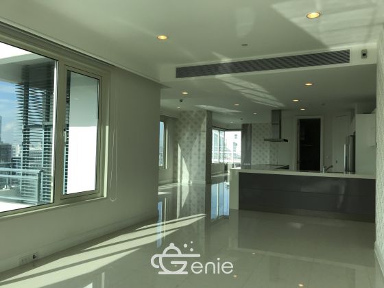 Luxury condo for rent in Lungsuan 4 Bedrooms