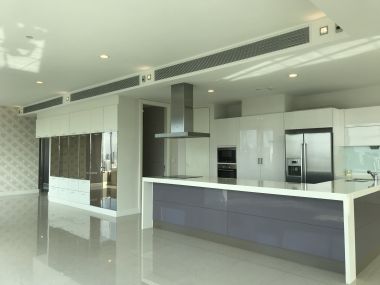 Luxury condo for rent in Lungsuan 4 Bedrooms