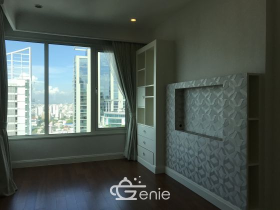 Luxury condo for rent in Lungsuan 4 Bedrooms