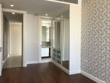 Luxury condo for rent in Lungsuan 4 Bedrooms