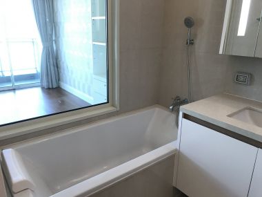 Luxury condo for rent in Lungsuan 4 Bedrooms