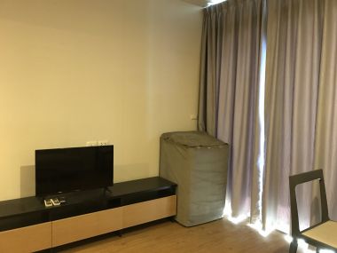 For rent at Siamese Surawong 20, 000THB/month Studio 1 Bathroom Fully furnished
